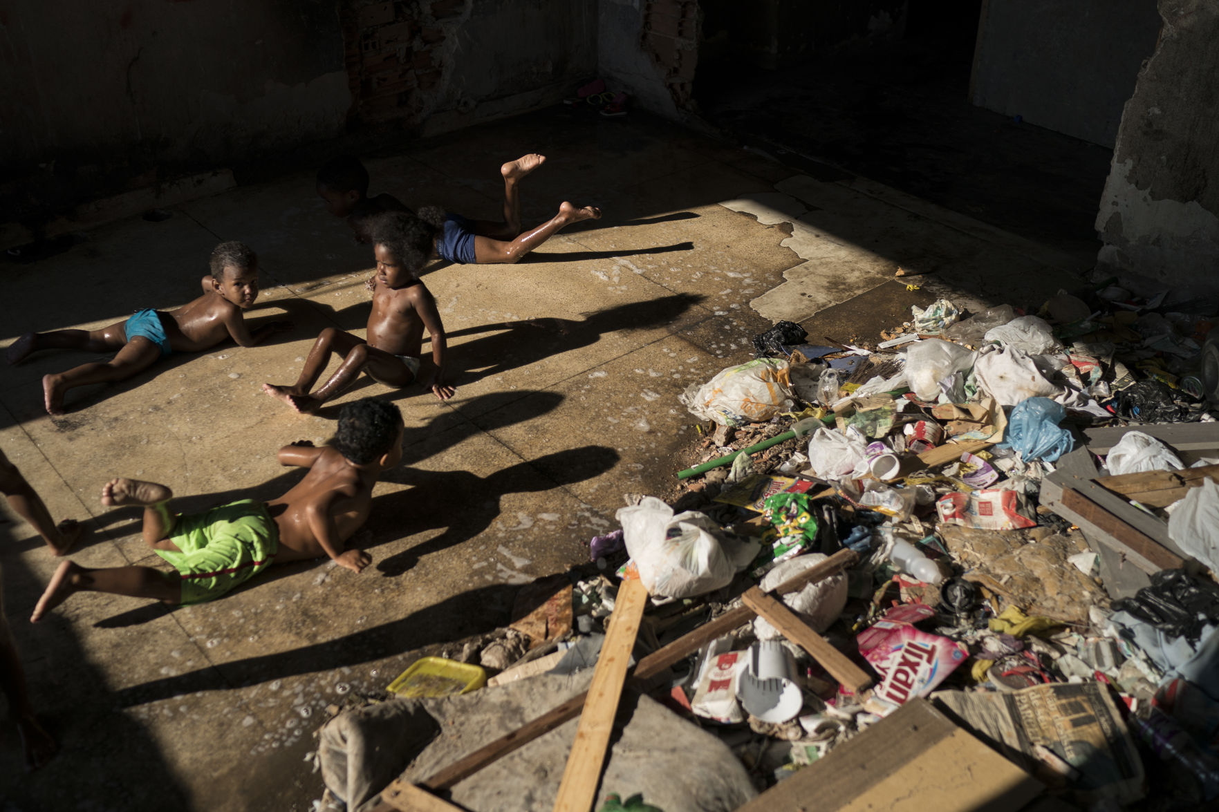 Brazil Returning to Poverty Photo Gallery